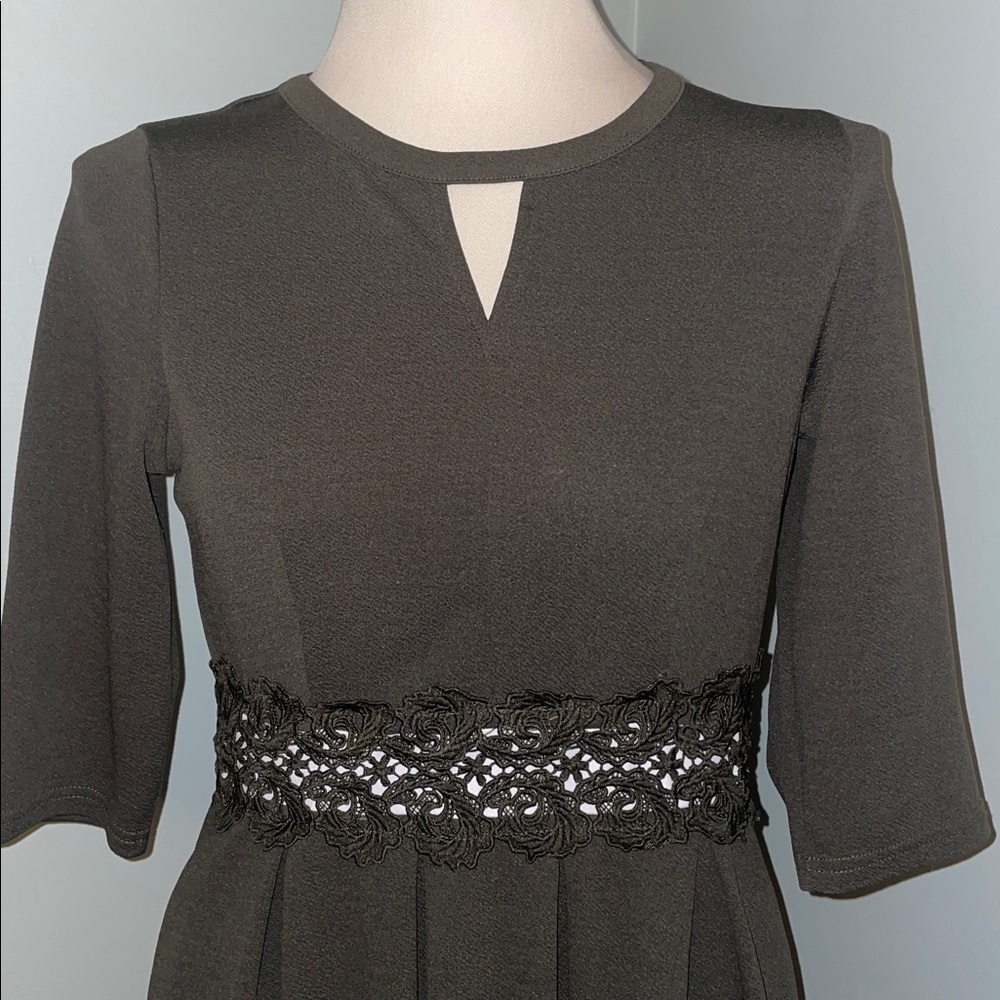OWIN Olive Green Floral Lace Flared A-Line Swing Dress. 3/4 sleeves. Size Medium